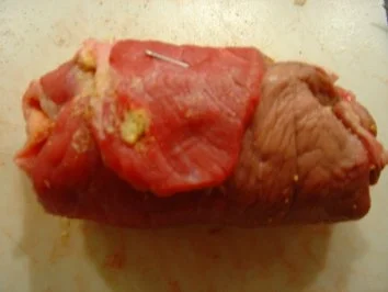 Rezept: Rinderrouladen mit würziger Füllung und Sherrysauce Bild Nr. 4 Rinderrouladen mit würziger Füllung und Sherrysauce - Rezept - Bild Nr. 4