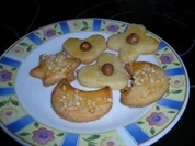 Butterplätzchen mit Mandeln oder Nüssen - Rezept