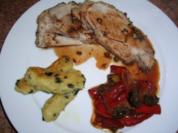 Spanferkelkeule toskanische Art mit Kräutern und Kartoffel-Oliven-Röllchen  HAUPTSEPEISE - Rezept