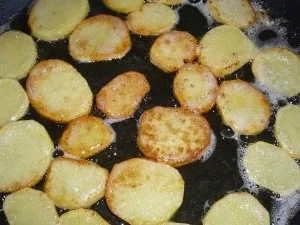 Rumänischer Hackfleischauflauf mit Kartoffeln - Rezept - Bild Nr. 12