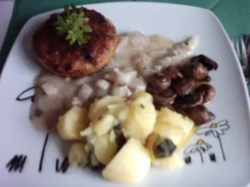 Rezept: Gefüllte Kohlrabi mit Hackfleisch,dazu Kohlrabi-Chili-Waluss-Soße mitChampignon und Basilikum-Kartoffeln Bild Nr. 6 Gefüllte Kohlrabi mit Hackfleisch,dazu Kohlrabi-Chili-Waluss-Soße mitChampignon und Basilikum-Kartoffeln - Rezept - Bild Nr. 6