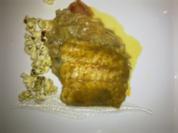 Steinbeißerfilet in Thaicurryaroma, Kokosgelee, Bananenblüte, Currypopcorn - Rezept