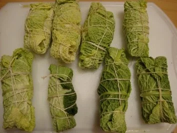 Rezept: FAGOTTINI DI CAPPUCCIO - Wirsingröllchen Bild Nr. 7 FAGOTTINI DI CAPPUCCIO - Wirsingröllchen - Rezept - Bild Nr. 7