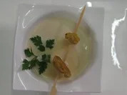 Champagnerschaumsüppchen mit gebackener Auster - Rezept