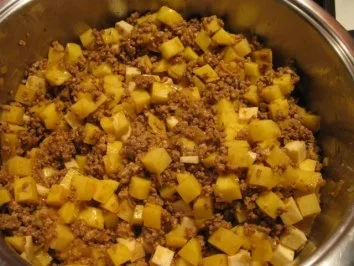 Rezept: Bauerntopf mit Hackfleisch und Paprika Bild Nr. 6 Bauerntopf mit Hackfleisch und Paprika - Rezept - Bild Nr. 6