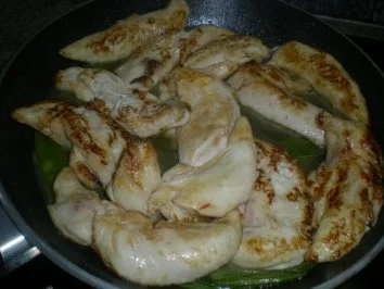 Rezept: Tagliatelle mit Hühner Filet und Orangen Sauce Bild Nr. 6 Tagliatelle mit Hühner Filet und Orangen Sauce - Rezept - Bild Nr. 6