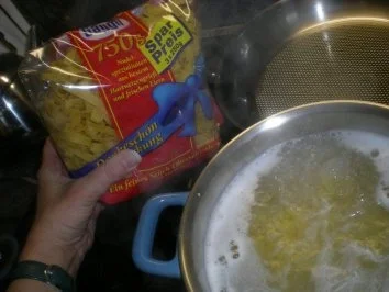 Rezept: Tagliatelle mit Hühner Filet und Orangen Sauce Bild Nr. 7 Tagliatelle mit Hühner Filet und Orangen Sauce - Rezept - Bild Nr. 7