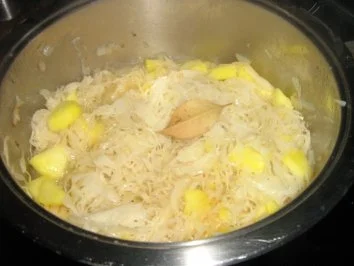 Hackbraten mit Sauerkrautfüllung - Rezept - Bild Nr. 5