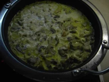 Fleisch - Hähnchengeschnetzeltes mit Pilzen - Rezept - Bild Nr. 3