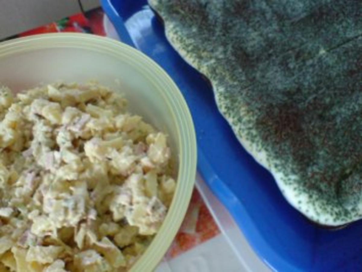 Ein schneller Kartoffelsalat, Mooskuchen und Schmätzchen für die Weihnachtsfeier mit Freunden - Rezept