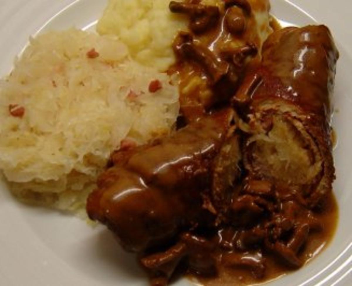 Fleischvögel mit Sauerkraut - Rezept