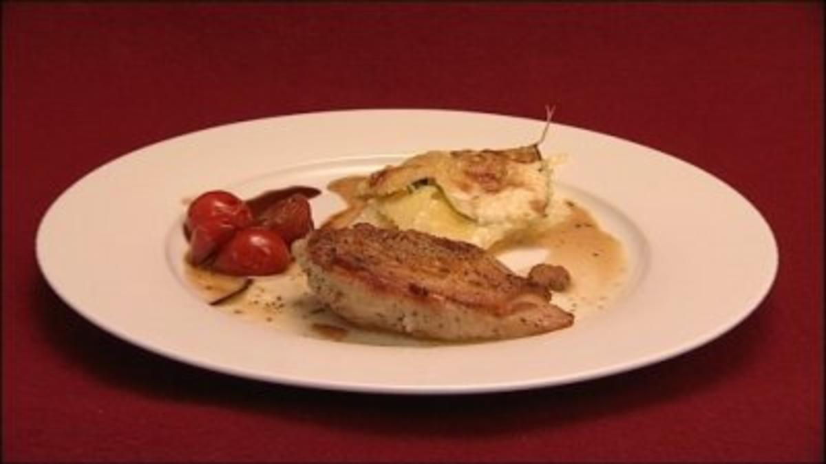 Perlhuhnbrust mit Kartoffel-Zucchini-Gratin und Cherrytomaten (Juliette
Schoppmann) - Rezept Gesendet von Das perfekte Promi Dinner