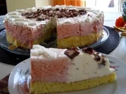 Erdbeer-Stracciatella-Torte - Rezept