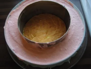 Erdbeer-Stracciatella-Torte - Rezept - Bild Nr. 4