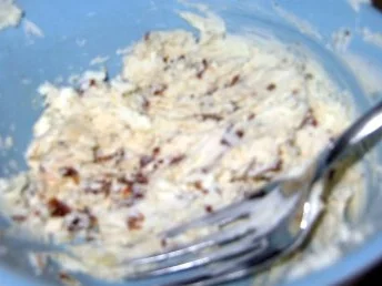 Rezept: Hähnchenrouladen mit Tomaten-Knoblauch-Sosse und Rosmarin-Drillingen Bild Nr. 5 Hähnchenrouladen mit Tomaten-Knoblauch-Sosse und Rosmarin-Drillingen - Rezept - Bild Nr. 5