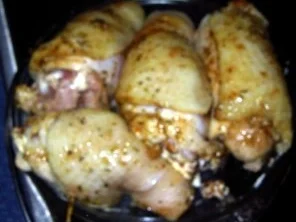 Rezept: Hähnchenrouladen mit Tomaten-Knoblauch-Sosse und Rosmarin-Drillingen Bild Nr. 10 Hähnchenrouladen mit Tomaten-Knoblauch-Sosse und Rosmarin-Drillingen - Rezept - Bild Nr. 10