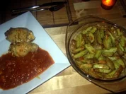 Hähnchenrouladen mit Tomaten-Knoblauch-Sosse und Rosmarin-Drillingen - Rezept