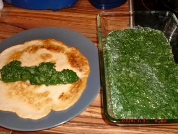 Rezept: Vegetarisch: Zwiebelpfannkuchen, gefüllt, gerollt, überbacken... Bild Nr. 4 Vegetarisch: Zwiebelpfannkuchen, gefüllt, gerollt, überbacken... - Rezept - Bild Nr. 4