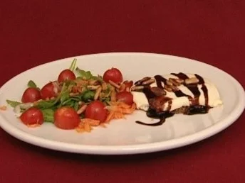 Gebackener Ziegenkäse mit Honig (Kena Amoa) - Rezept