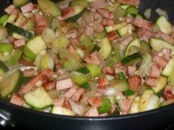 Rezept: Bratnudeln mit Ei Bild Nr. 9 Bratnudeln mit Ei - Rezept - Bild Nr. 9