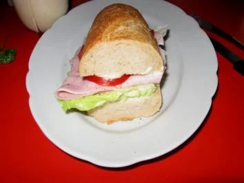 Rezept: Aioli- Schinkenbaguette Aioli- Schinkenbaguette - Rezept