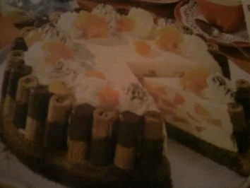 Rezept: Pfirsich-Eierlikör-Torte Bild Nr. 2 Pfirsich-Eierlikör-Torte - Rezept - Bild Nr. 2