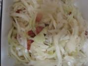 Salate: Krautsalat roh mit Bauchspeck - Rezept