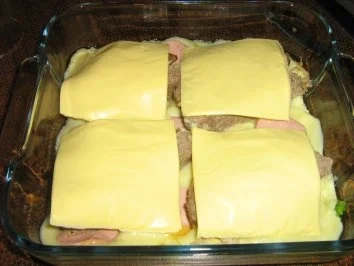 Rezept: Überbackener Hackbraten auf Püree Bild Nr. 5 Überbackener Hackbraten auf Püree - Rezept - Bild Nr. 5