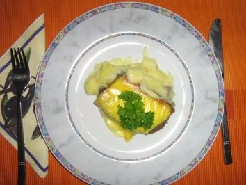 Rezept: Überbackener Hackbraten auf Püree Bild Nr. 7 Überbackener Hackbraten auf Püree - Rezept - Bild Nr. 7