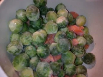 Rezept: Toffelpüüüü-Rosenkohl-Bolognese-Auflauf Bild Nr. 3 Toffelpüüüü-Rosenkohl-Bolognese-Auflauf - Rezept - Bild Nr. 3