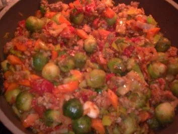 Rezept: Toffelpüüüü-Rosenkohl-Bolognese-Auflauf Bild Nr. 7 Toffelpüüüü-Rosenkohl-Bolognese-Auflauf - Rezept - Bild Nr. 7