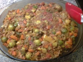 Rezept: Toffelpüüüü-Rosenkohl-Bolognese-Auflauf Bild Nr. 12 Toffelpüüüü-Rosenkohl-Bolognese-Auflauf - Rezept - Bild Nr. 12