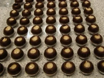 Rezept: Marzipan-Honig-Trüffel Bild Nr. 2 Marzipan-Honig-Trüffel - Rezept - Bild Nr. 2