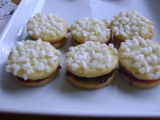 Tante Leni´s Zuckerplätzchen - Rezept