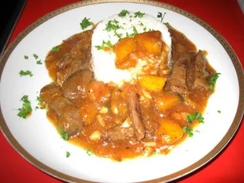 Gebratenes Rindfleisch mit Mango - Rezept