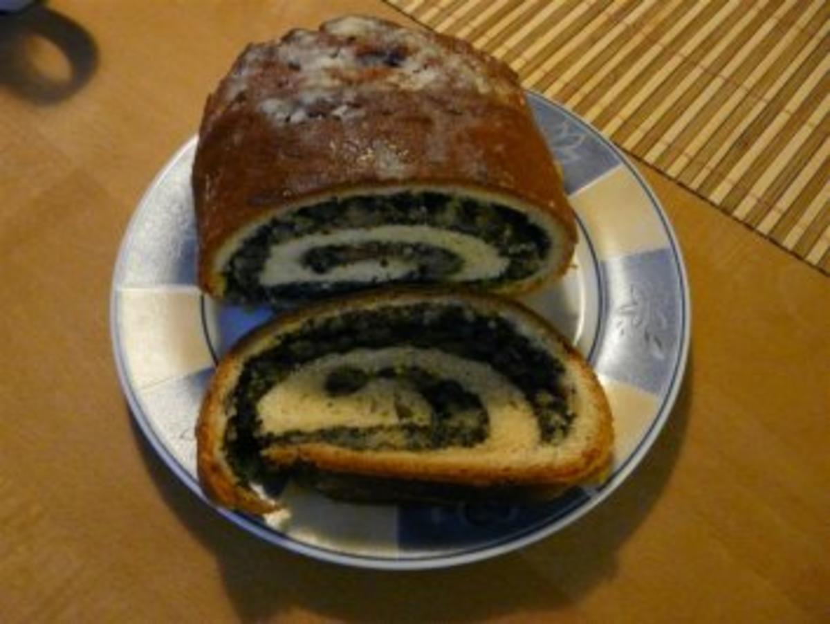 Mohn-Marzipan-Stollen - Rezept mit Bild - kochbar.de