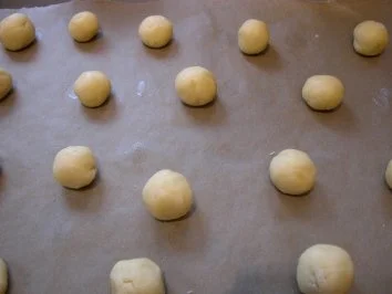 Rezept: Plätzchen - Knopfaugen Bild Nr. 2 Plätzchen - Knopfaugen - Rezept - Bild Nr. 2