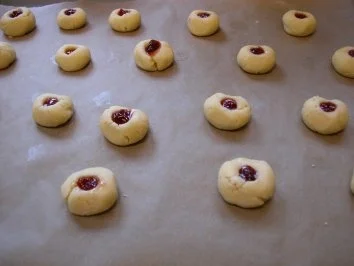 Rezept: Plätzchen - Knopfaugen Bild Nr. 4 Plätzchen - Knopfaugen - Rezept - Bild Nr. 4