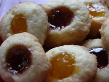 Rezept: Plätzchen - Knopfaugen Plätzchen - Knopfaugen - Rezept