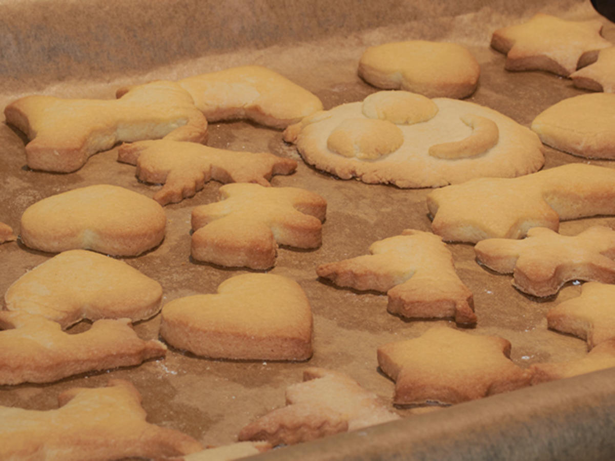 Weihnachtsbäckerei - Klassische Butterplätzchen - Rezept - kochbar.de