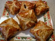 Fruchtige Blätterteigpäckchen - Rezept