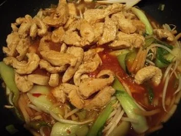 Pak Choi Gemüse mit Putenstreifen, Soja- und Bambussprossen - Rezept - Bild Nr. 10