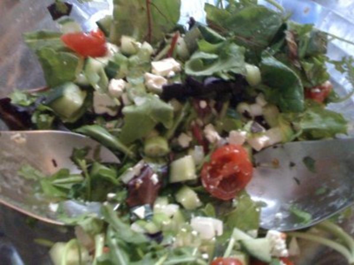 Satt mit Salat (vegetarisch) - Rezept