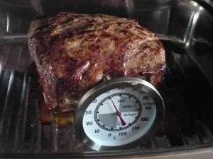 Roastbeef mit Bratkartoffeln und Remouladensauce - Rezept - Bild Nr. 12