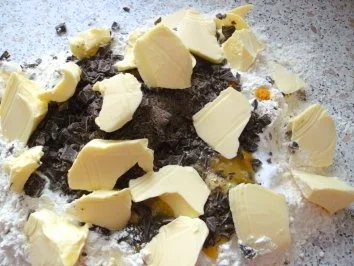 Rezept: Orangen-Schoko-Plätzchen Bild Nr. 2 Orangen-Schoko-Plätzchen - Rezept - Bild Nr. 2