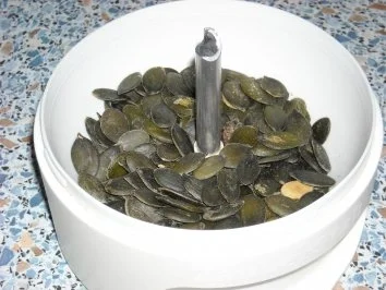 Putenhackbällchen in Curry-Zwiebel-Sauce - Rezept - Bild Nr. 2