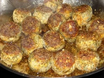 Putenhackbällchen in Curry-Zwiebel-Sauce - Rezept - Bild Nr. 8