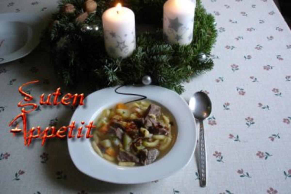 Suppe Hausgemachte Rinderbruhe Im Schnellkochtopf Rezept Kochbar De