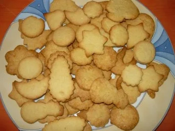 Rezept: Mürbeteig Plätzchen Bild Nr. 4 Mürbeteig Plätzchen - Rezept - Bild Nr. 4