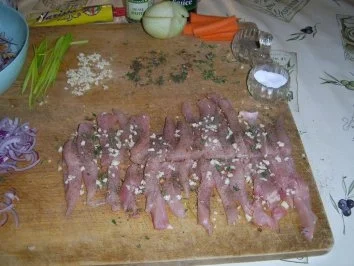 Kaltgebeizt-gekräuterte Hühnerbruststreifen im Whiskydunst - Rezept - Bild Nr. 4